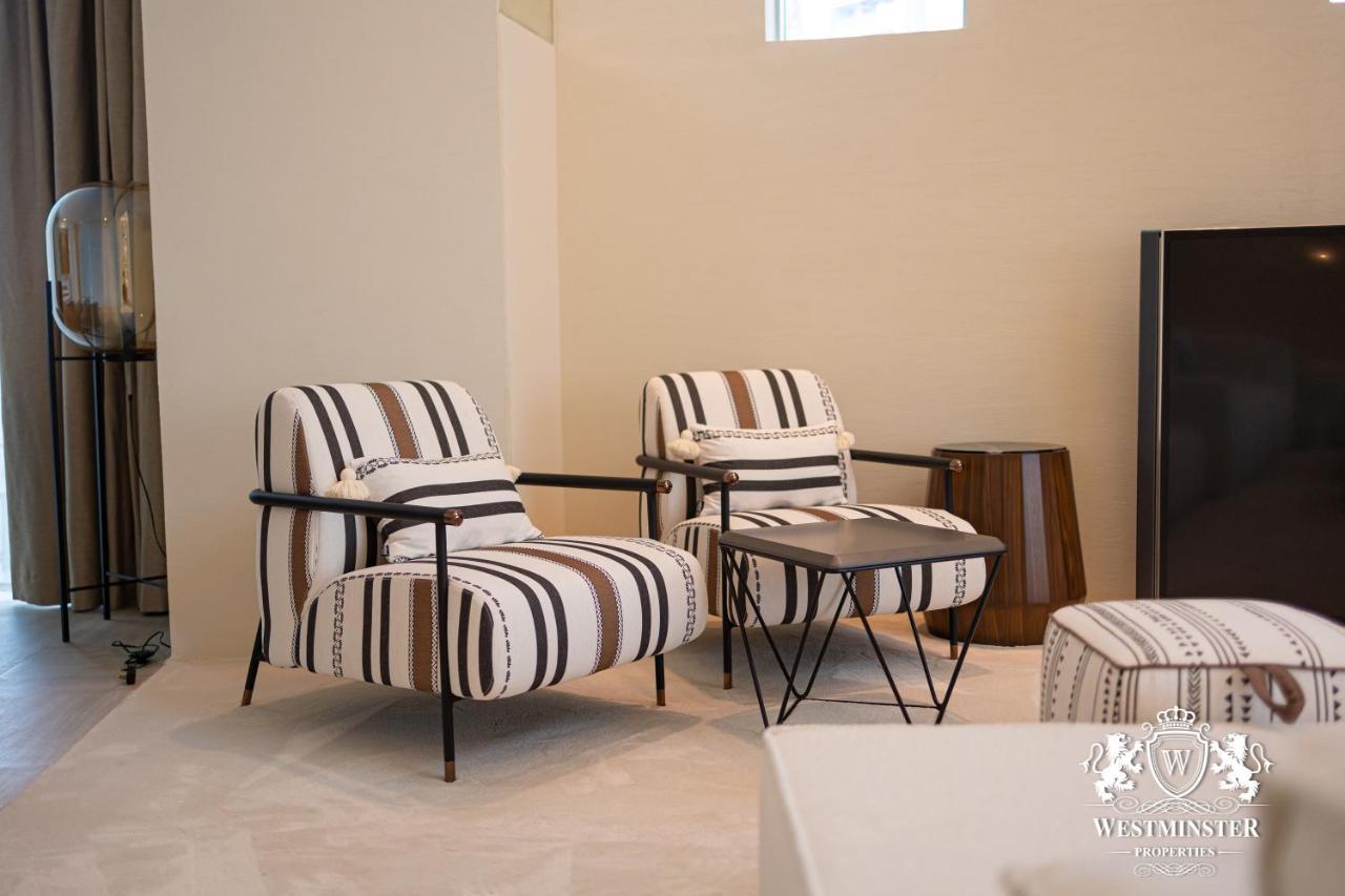 Westminster Dubai Mall Luaran gambar Armchairs