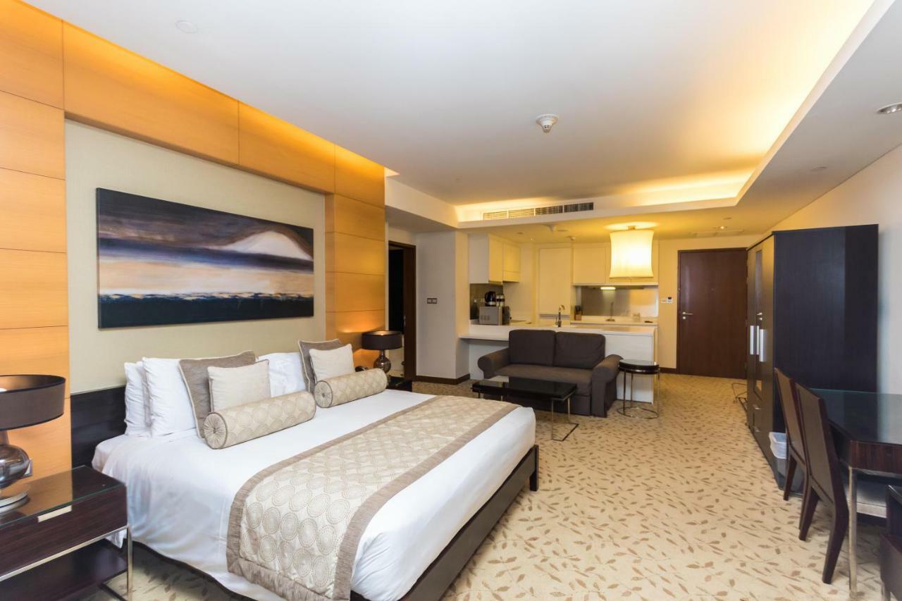 Westminster Dubai Mall Luaran gambar A typical studio apartment